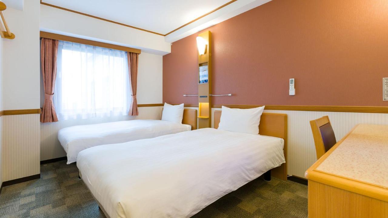 Toyoko Inn Kanazawa-Eki Higashi-Guchi Exterior foto