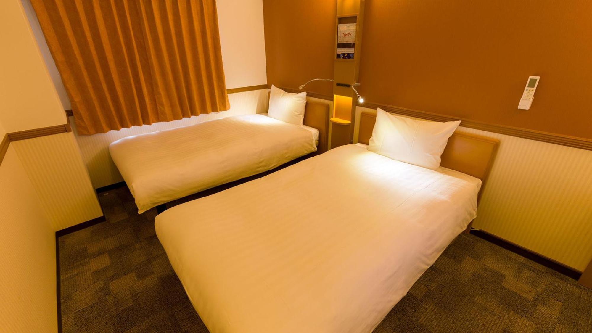 Toyoko Inn Kanazawa-Eki Higashi-Guchi Quarto foto